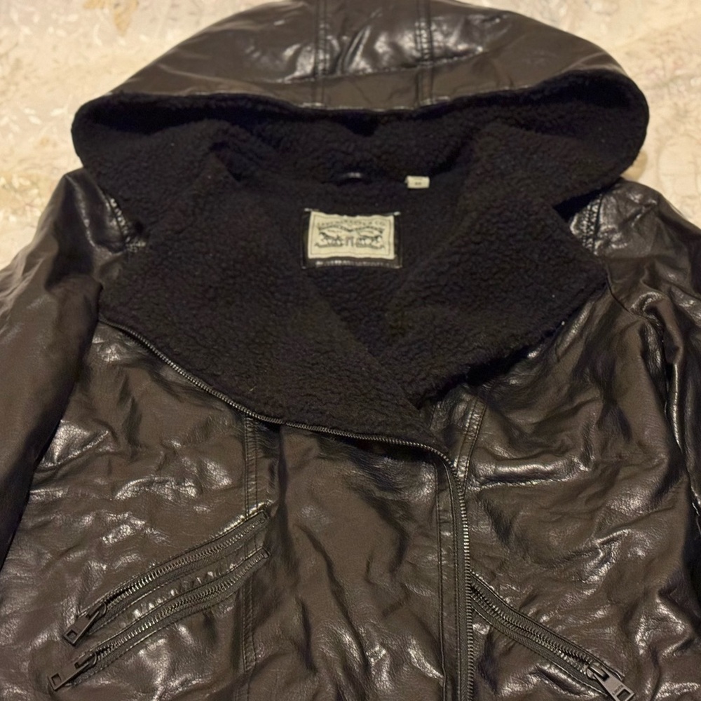 Levi’s Women’s Asymmetrical Faux Sherpa Lined Moto Jacket XL